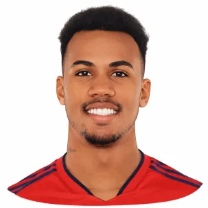 ガブリエウ・マガリャンイスのプレースタイル｜左足と空中戦で輝く現代型CB