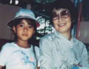 内田有紀の母親・ゆうこさんの人物像｜モデルにスカウトされた美貌