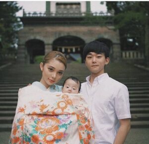 嫁・渡辺リサの連れ子の概要