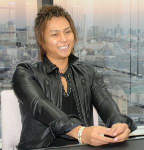 年商やビジネス成功の背景とは