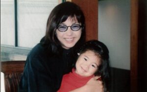 深イイ話でのテレビ初登場と世間の反響