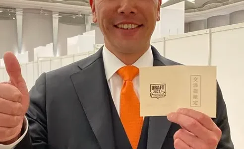 阿部慎之助の奥さん・石田悠の素顔と前職OL時代の仕事や年収と現在の結婚生活